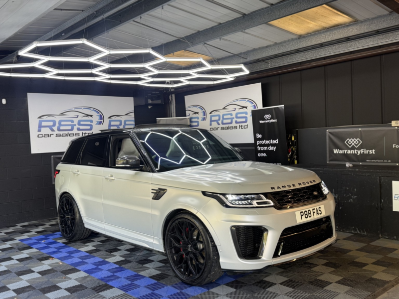 2019 Land Rover Range Rover Sport 5.0 P575 V8 Svr in Silver — image 1