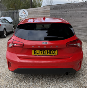 2020 Ford Focus 1.0 T Ecoboost Titanium in Red — image 4