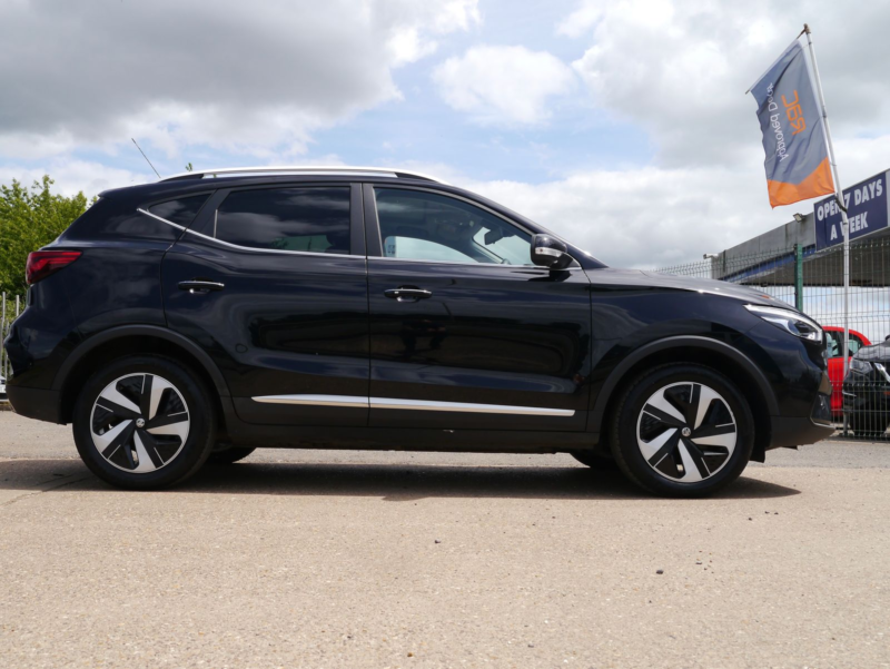 2023 MG MG Zs 72.6kwh Trophy Long Range SUV 5dr Electric Auto (156 Ps) in Black — image 1