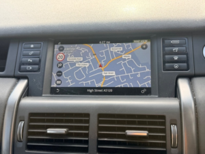2018 Land Rover Discovery Sport Td4 Landmark in Grey — image 3