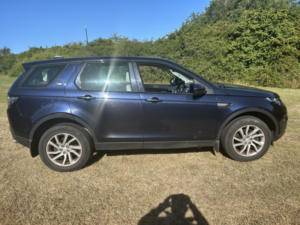 2017 Land Rover Discovery Sport 2.0 Td4 Se Tech in Blue — image 2