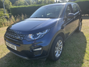 2017 Land Rover Discovery Sport 2.0 Td4 Se Tech in Blue — image 4