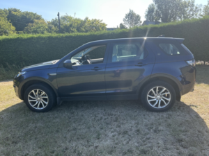 2017 Land Rover Discovery Sport 2.0 Td4 Se Tech in Blue — image 5
