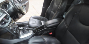 2014 Volvo V40 Cross Country 1.6 D2 Lux Powershift Euro 5 (s/s) 5dr in Grey — image 2