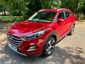 2016 Hyundai Tucson 1.7 Crdi Blue Drive Premium Dct Euro 6 (s/s) 5dr in Red — image 3
