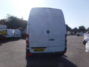 2015 Mercedes-Benz Sprinter 2.1 313 Cdi in White — image 4