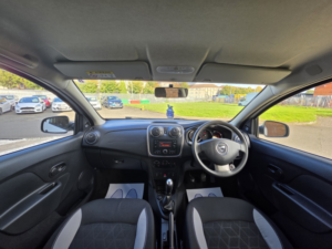 2015 Dacia Sandero Stepway 0.9 Stepway Ambiance Tce 90 in White — image 2