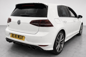 2016 Volkswagen Golf 2.0 Tsi Bluemotion Tech R in White — image 3