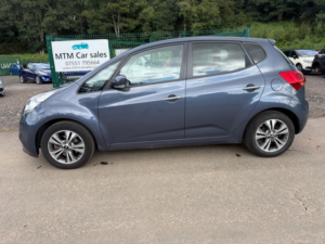 2017 Kia Venga 1.6 4 MPV 5dr Petrol Manual Euro 6 (s/s) (123 Bhp) in Blue — image 3