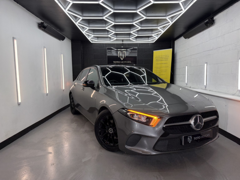2018 Mercedes-Benz A Class 1.5 A180d Sport in Grey — image 1