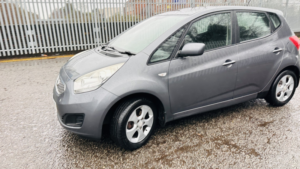 2010 Kia Venga 1.6 2 in Grey — image 4
