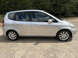 2006 Honda Jazz 1.4 I-Dsi Se in Silver — image 2
