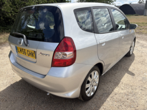 2006 Honda Jazz 1.4 I-Dsi Se in Silver — image 3