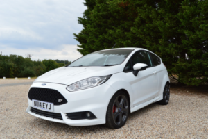 2014 Ford Fiesta 1.6 T Ecoboost St-2 in White — image 2
