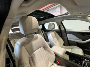 2017 Jaguar F-Pace 2.0 D180 Portfolio Auto AWD Euro 6 (s/s) 5dr in Black — image 4
