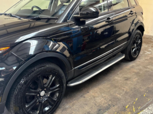 2017 Land Rover Range Rover Evoque 2.0 Td4 Se Tech Auto 4WD Euro 6 (s/s) 5dr in Black — image 3