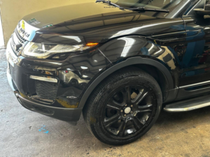 2017 Land Rover Range Rover Evoque 2.0 Td4 Se Tech Auto 4WD Euro 6 (s/s) 5dr in Black — image 5