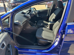 2015 Ford Fiesta 1.5 Tdci Titanium Euro 5 5dr in Blue — image 4