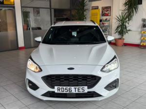 2020 Ford Focus 1.0 T Ecoboost Mhev St-Line Edition in White — image 4