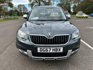 2017 Skoda Yeti 2.0 Tdi Se L Drive Outdoor 5dr Diesel Manual Euro 6 (s/s) (110 Ps) in Grey — image 2