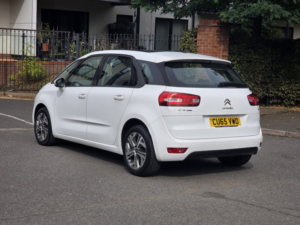 2015 Citroen C4 Picasso 1.6 Bluehdi Selection MPV 5dr Diesel Manual Euro 6 (s/s) (120 Ps) in White — image 4