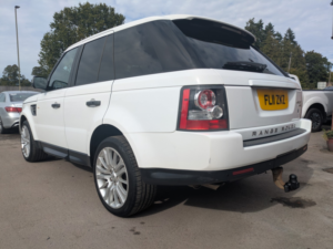 2011 Land Rover Range Rover Sport 3.0 Td V6 Hse in White — image 4