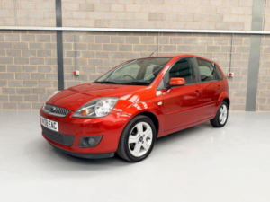2008 Ford Fiesta 1.4 Zetec Climate 5dr in Red — image 3