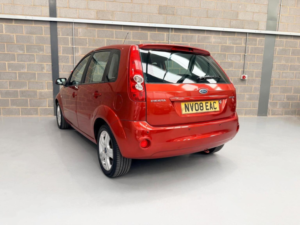 2008 Ford Fiesta 1.4 Zetec Climate 5dr in Red — image 4