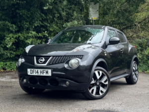 2014 Nissan Juke 1.6 N-Tec Euro 5 5dr (17in Alloy) in Black — image 4