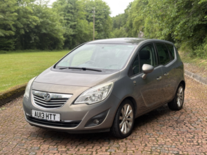 2013 Vauxhall Meriva 1.4 16v Se in Brown — image 2