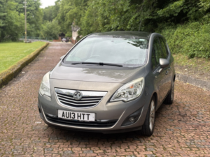 2013 Vauxhall Meriva 1.4 16v Se in Brown — image 3