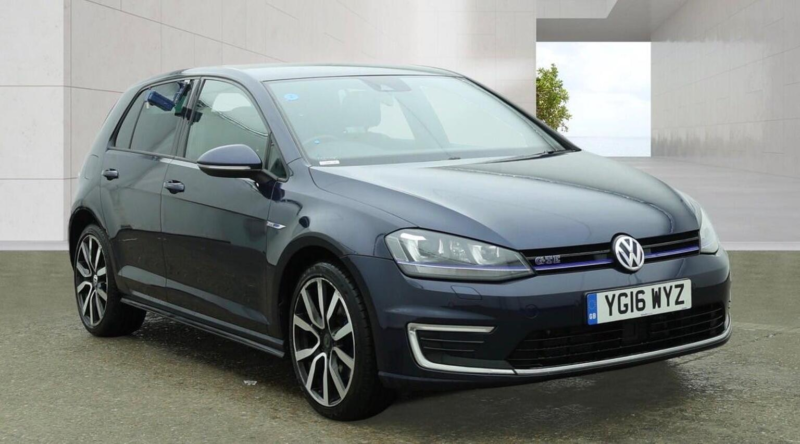 2016 Volkswagen Golf 1.4 Tsi Gte Nav DSG Euro 6 (s/s) 5dr in Blue — image 1