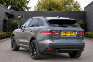 2019 Jaguar F-Pace 2.0 D180 R-Sport Auto AWD Euro 6 (s/s) 5dr in Grey — image 6