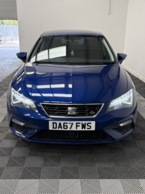 2017 SEAT Leon 1.4 Tsi Fr Technology in Blue — image 2
