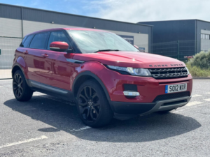 2012 Land Rover Range Rover Evoque 2.2 Td4 Pure 4WD Euro 5 (s/s) 5dr in Red — image 4