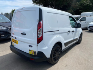 2022 Ford Transit Connect Connect Trend Crew Van — image 6