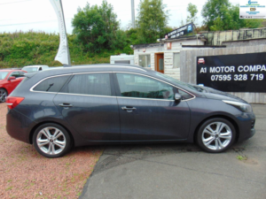 2017 Kia Ceed 1.6 Crdi Gt-Line S * Mot April 2027 * Finance Available * Free 6 Months Warranty * Part Exchange in Silver — image 3