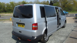 2007 Volkswagen Transporter Shuttle 1.9 Tdi T30 S L3 H1 4dr in Silver — image 2