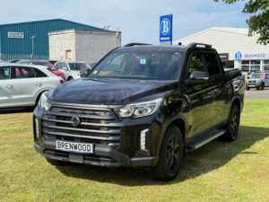 2022 Ssangyong Musso 2.2d Saracen Pickup Double Cab 4dr Diesel Auto 4WD Euro 6 (181 Ps) in Black — image 4