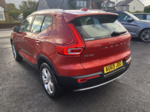 2019 Volvo Xc40 1.5 Momentum Pro T3 in Red — image 4