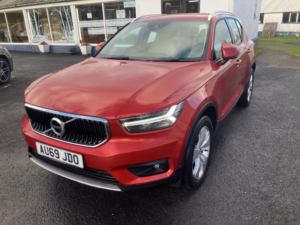 2019 Volvo Xc40 1.5 Momentum Pro T3 in Red — image 5