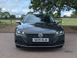 2019 Volkswagen Arteon Elegance Tsi Evo DSG in Grey — image 2