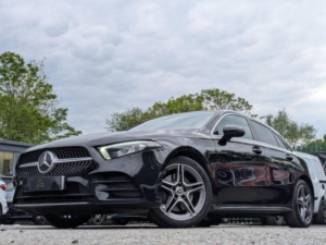 2021 Mercedes-Benz A Class 1.3 A250e 15.6kwh Amg Line (premium 2) 8g-Dct Euro 6 (s/s) 5dr in Black — image 5