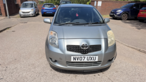 2007 Toyota Yaris 1.3 Sr in Silver — image 3