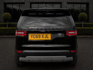2019 Land Rover Discovery 3.0 Sd V6 Hse Luxury Auto 4WD Euro 6 (s/s) 5dr in Black — image 6