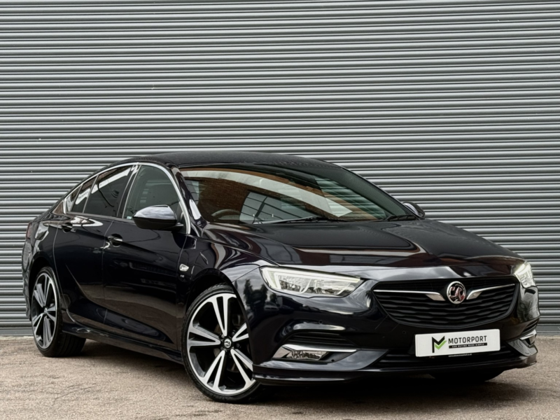 2018 Vauxhall Insignia 2.0 Turbo D Blueinjection Sri Vx Line Nav in Blue — image 1
