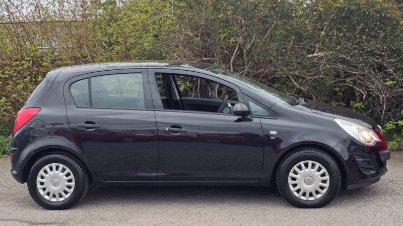 2012 Vauxhall Corsa 1.3 Cdti Ecoflex S in Black — image 1
