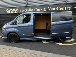 2022 Ford Transit Custom 2.0 Transit Custom Limited Van 300 L1 2.0l Ecoblue 130ps Fwd 6 Speed Automatic in Blue — image 2