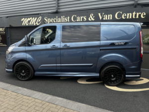2022 Ford Transit Custom 2.0 Transit Custom Limited Van 300 L1 2.0l Ecoblue 130ps Fwd 6 Speed Automatic in Blue — image 4