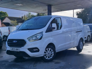 2023 Ford Transit Custom 2.0 300 Ecoblue Limited Panel Van 5dr Diesel Manual L2 H1 Euro 6 (s/s) (130 Ps) in White — image 4